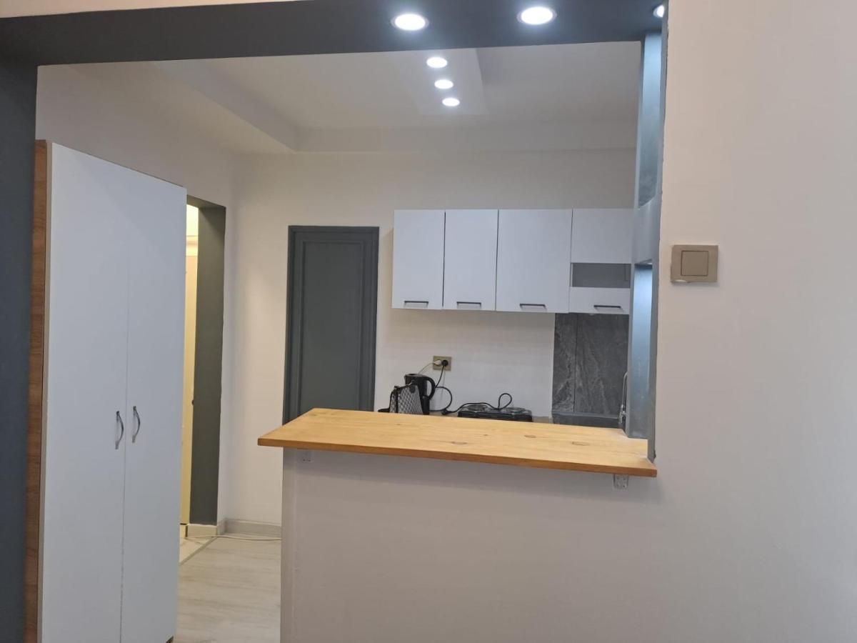Deluxe Studio Oldtown Apartment Bucharest Exterior photo